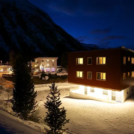 Lodge Al Vadret Swisslodge *