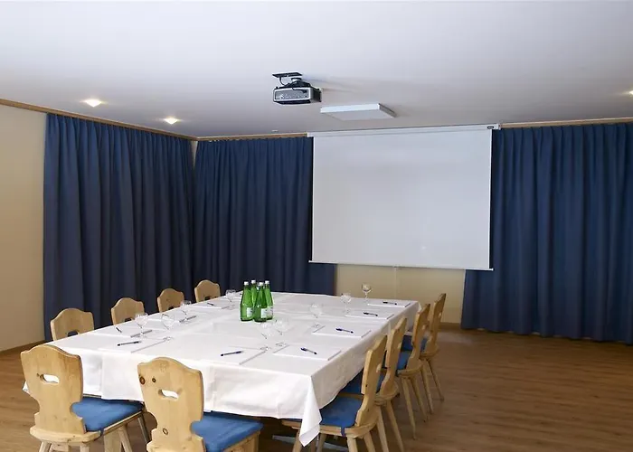 Al Vadret Swisslodge Jaktstuga *